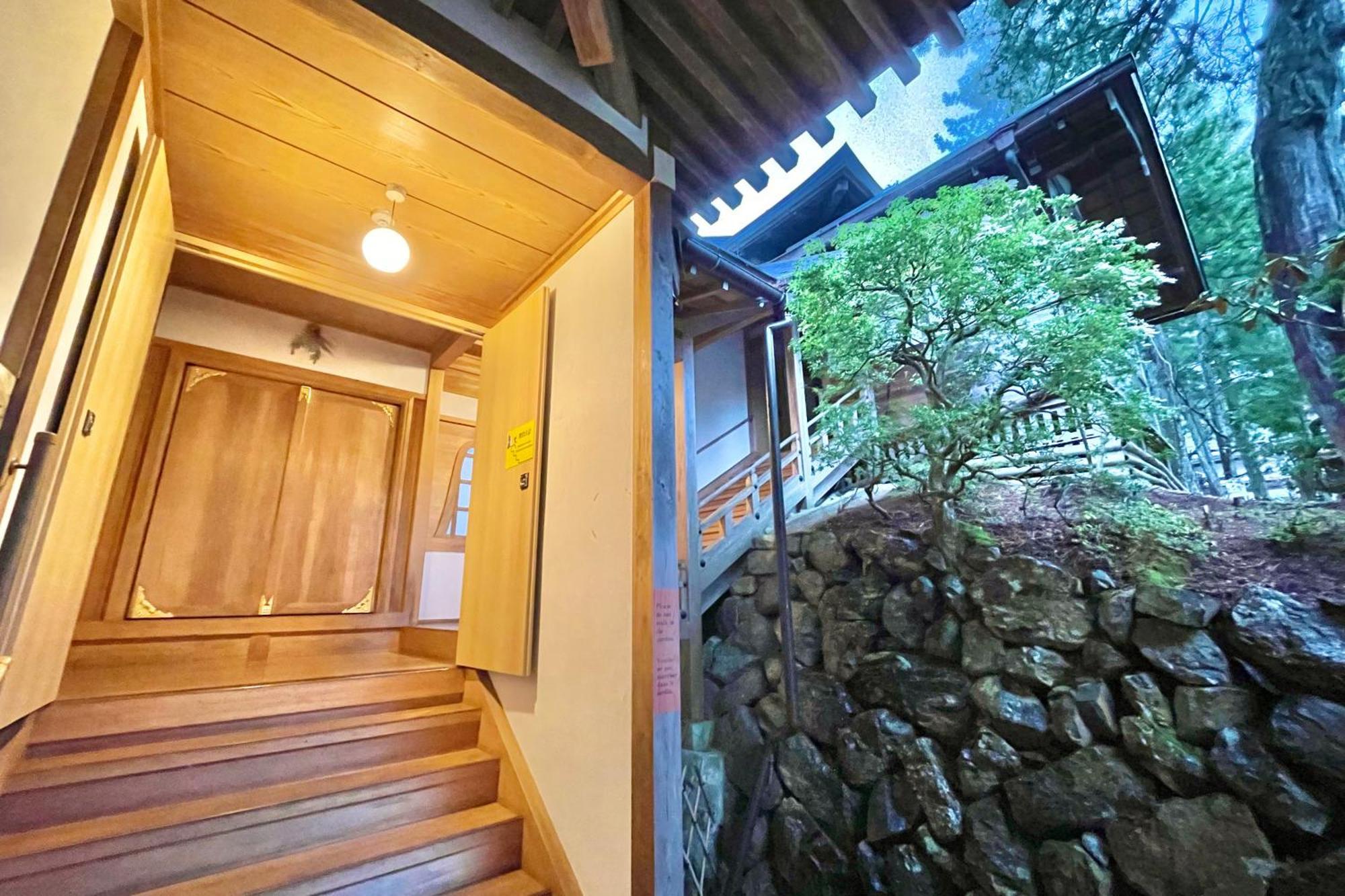 Koyasan Sanadabo Rengejoin Hotel Exterior photo